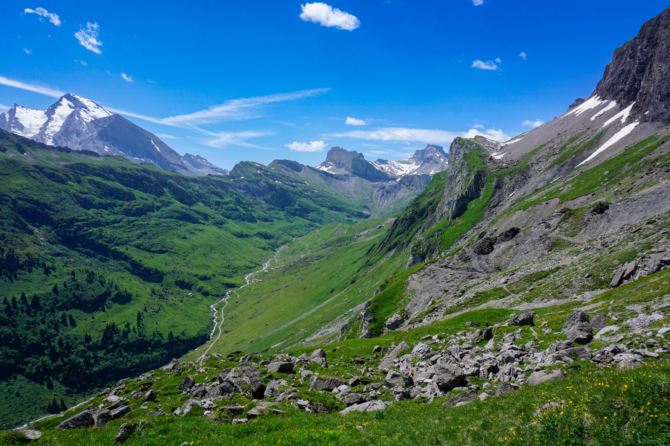 Reiseziel Berge für ein Umgebungswechsel und Entspannung Neue Erlebnisse in den Bergen