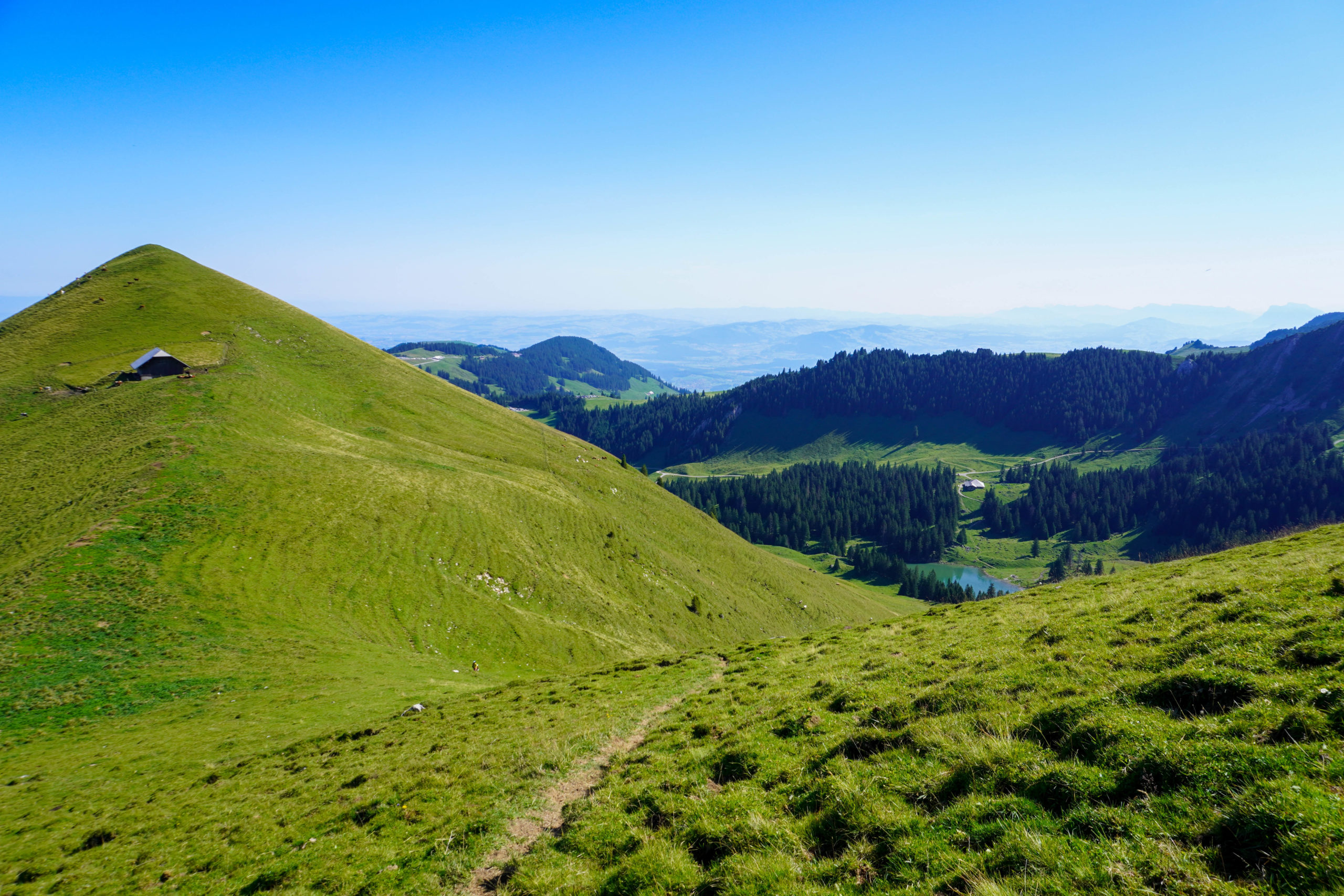 Destination mountains for a change of scenery and relaxation New experiences in the mountains